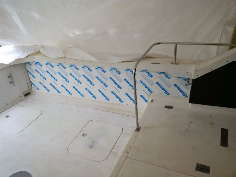 cockpit28.jpg